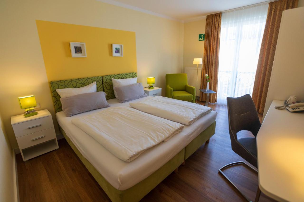 Landhotel Gillenfelder Hof Ngoại thất bức ảnh