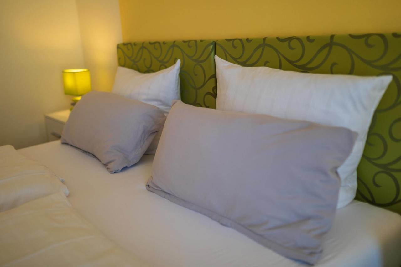 Landhotel Gillenfelder Hof Ngoại thất bức ảnh
