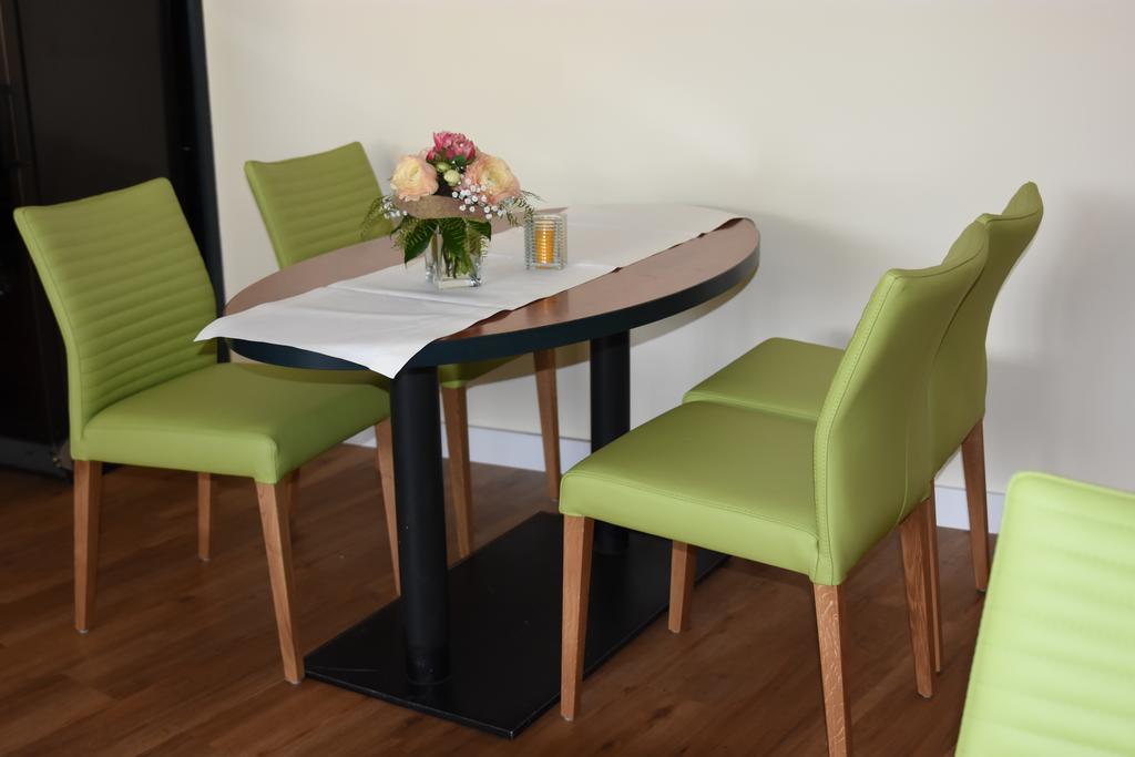 Landhotel Gillenfelder Hof Ngoại thất bức ảnh